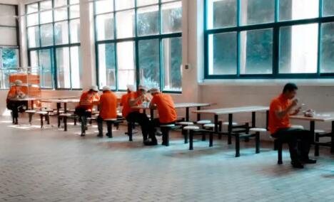 這是承包的飯堂，那些飯堂背后的故事