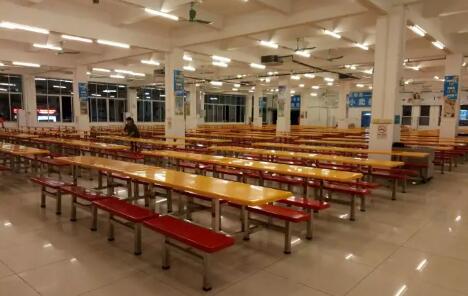 這是承包的飯堂，那些飯堂背后的故事