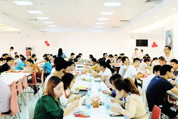 飯?zhí)贸邪救绾沃贫ㄊ程貌惋嫻芾磉\營方案 