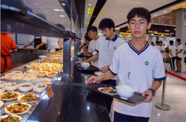 食堂承包公司對于企業(yè)的作用僅僅是省事而已嗎?